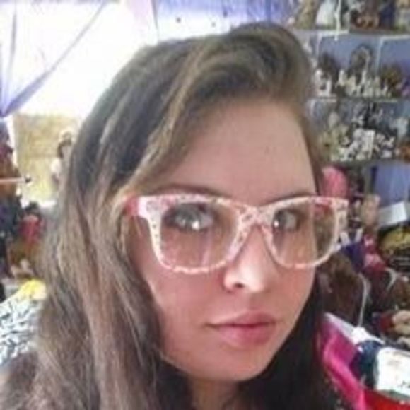 Meet your Posher, Mary - Picture 1 of 1